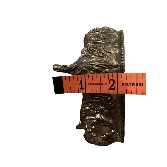 Time For Us Vintage Silver tone Metal Trinket Jewelry Box Flower Heart 3 Footed - Picture 13 of 13